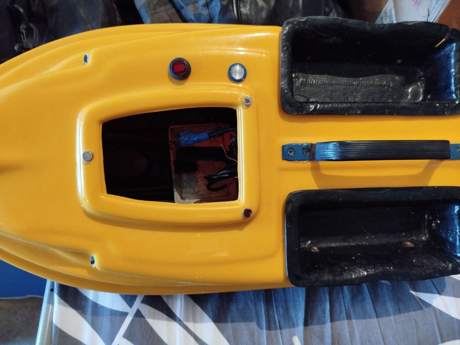 Продам краповый карповый кораблик