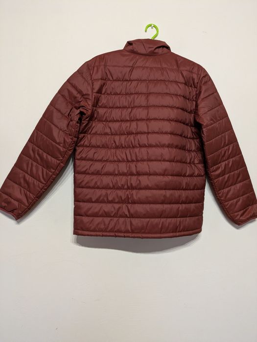 Kurtka "Levi's" rozmiar M, nową, bordo. Pozdrawiam.