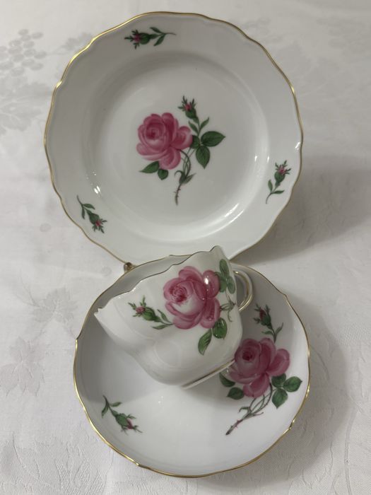 Miśnia Filiżanka z podstawkiem i talerzykiem