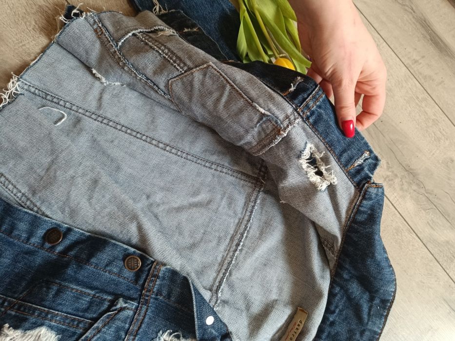 Katana xs s kurtka jeansowa postrzępiona