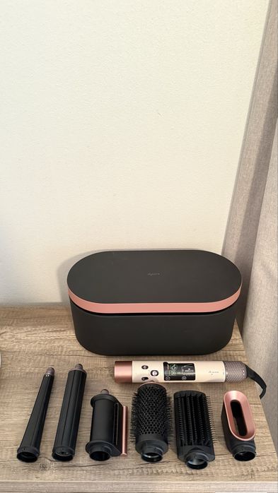 Dyson Airwrap straight+wavy