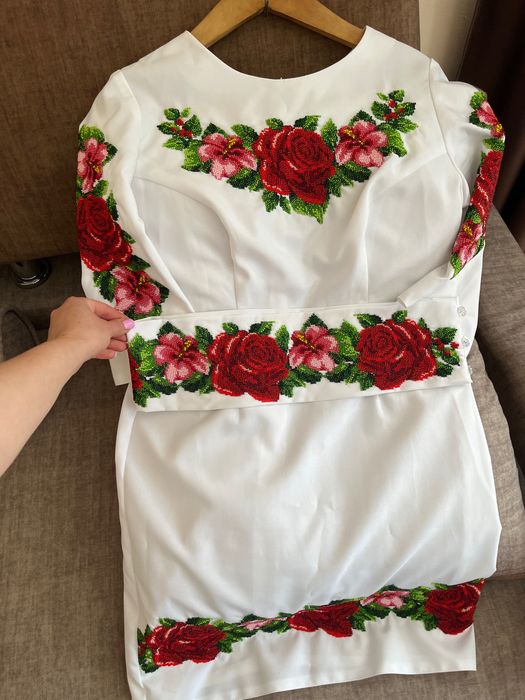 Плаття вишите бісером ручної роботи