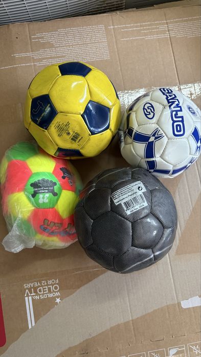 Lote 4 Bolas Criança | Futebol, Basquetebol e Espuma | Diversão