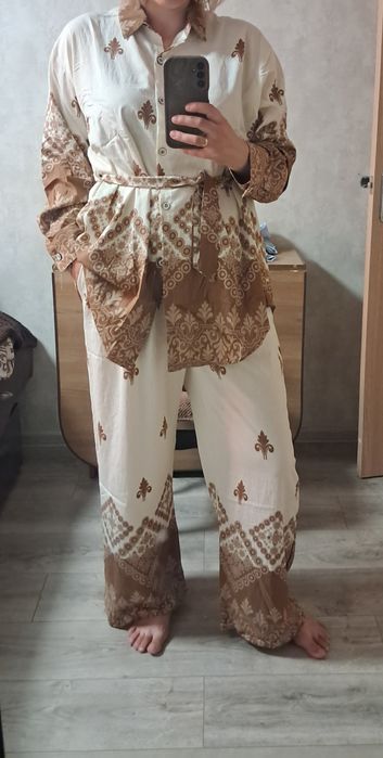Продам костюм із льону 450 грн