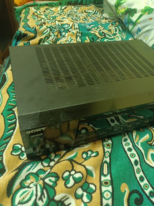 Amplituner wzmacniacz audio marki Sony, model No.Str-GX211 „DISCRETE P