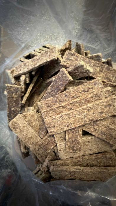 Naturalne przysmaki dla psów - pasek z jagnięciny