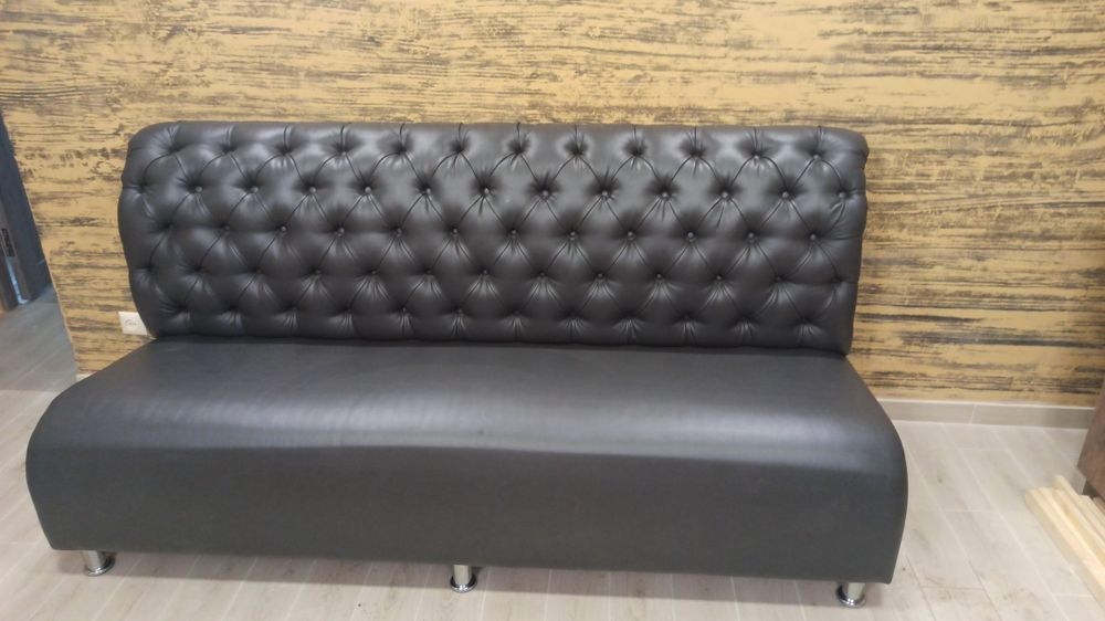 Реставрация.Перетяжка мебели и ремонт мягкой мебели.Кровать.,диван, ст