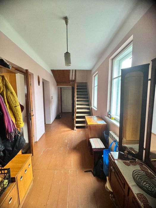 Продається просторий будинок в мальовничому місті Болехів