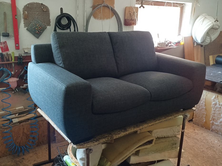 Tapicer, renowacja tapicerki mebli antycznych i nowoczesnych,