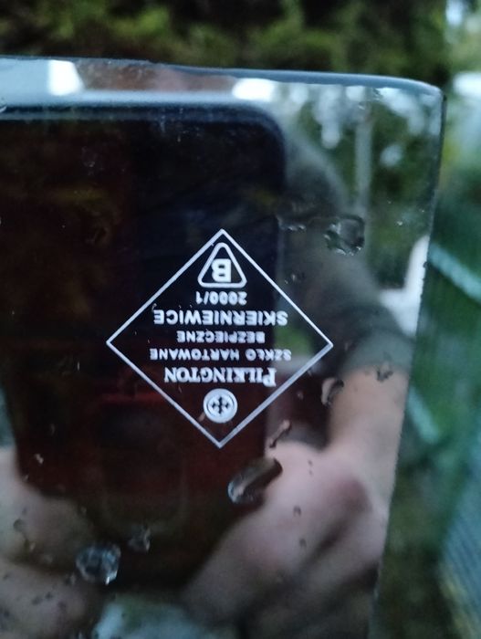 Szyba hartowana nowa Pilkington Skierniewice. 150 x 100 cm x 6 mm