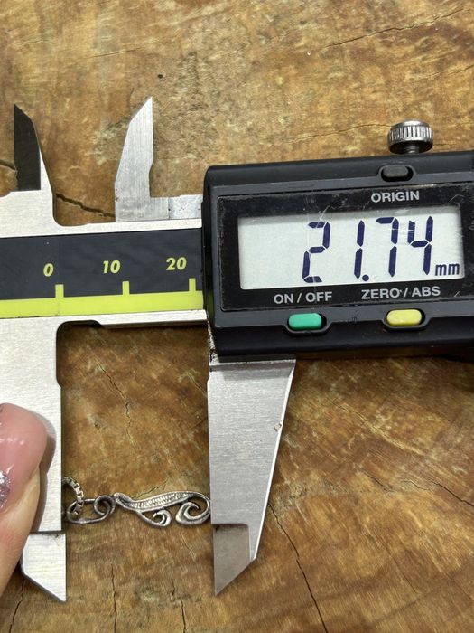 Piękny wisiorek z łańcuszkiem 925 srebro 3.6g