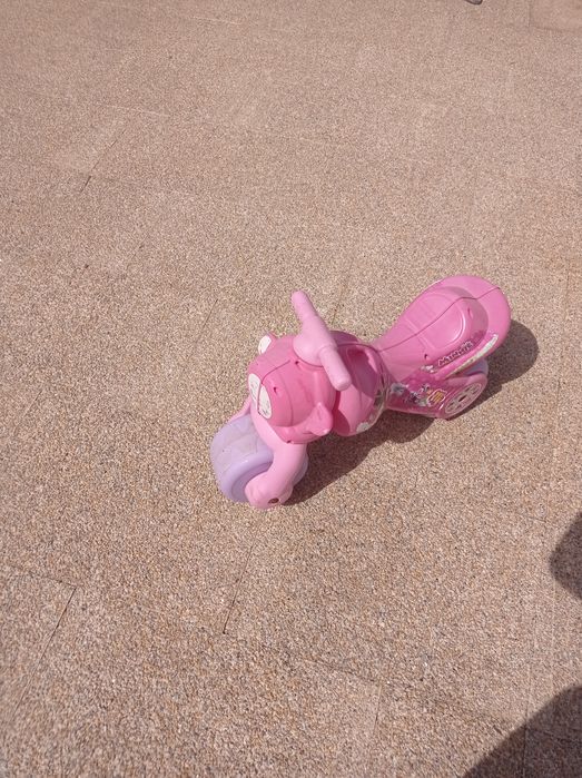 Moto andador rosa