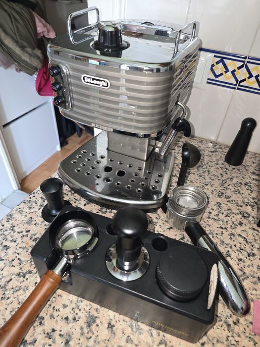 Máquina de café Delonghi Scultura + Ofertas