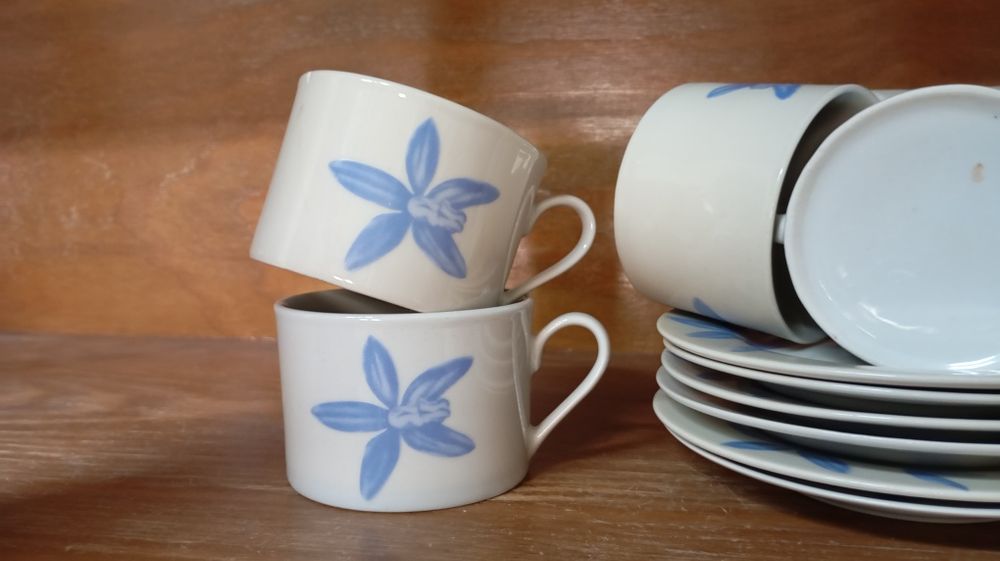 Conjunto Chávenas com Pires