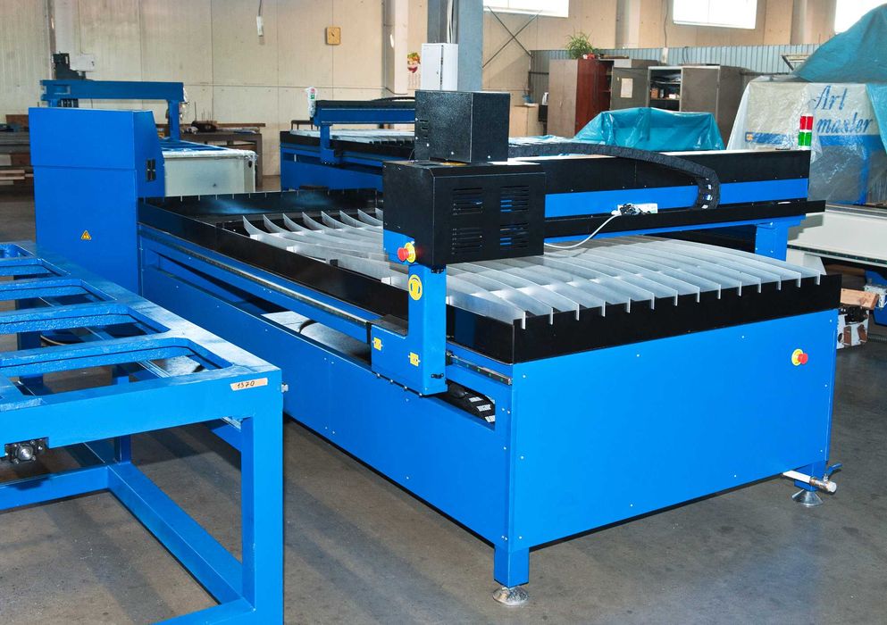 Машина металорізальна плазмової різки з ЧПУ АртПлазма 3015