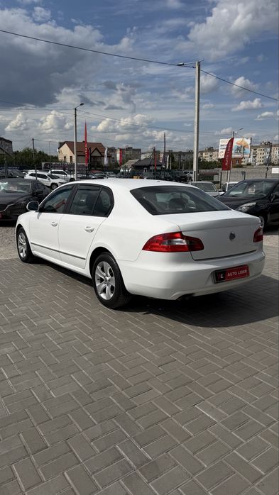 Skoda Superb Шкода Суперб 2012 р 1.6 дизель 5МКПП