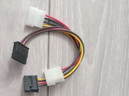 Кабель sata на molex