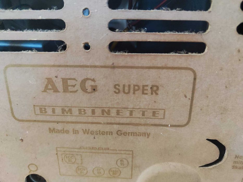 Rádio AEG Bimbinette – 1959/60 – Válvulas – Totalmente Funcional
