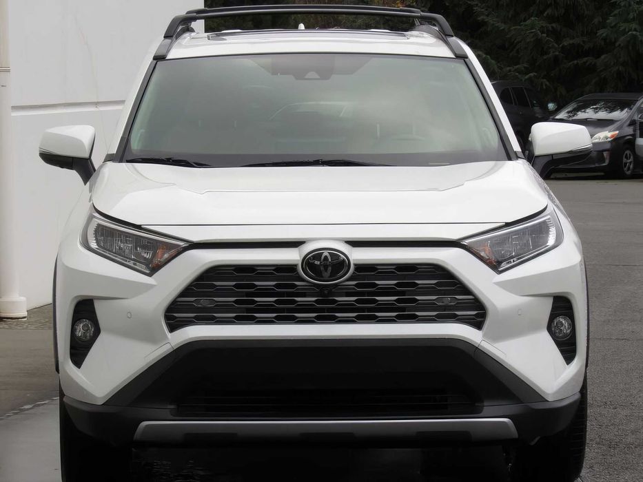 Toyota RAV4      2020