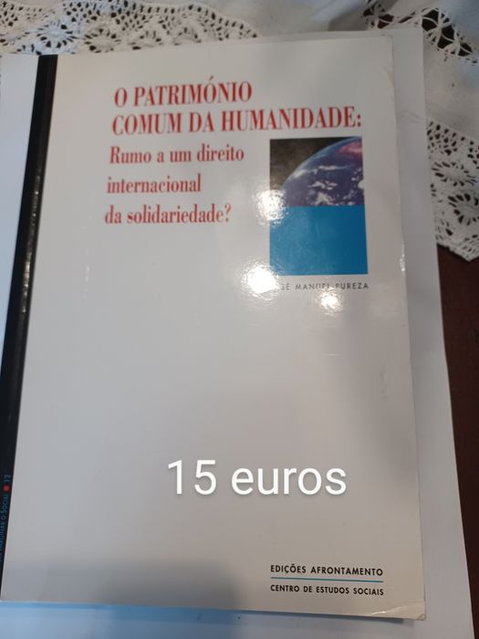 Livros vários direito, sociologia, política, serviços púb. Hospitais