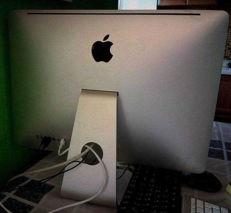 iMac 21.5" в ідеальному стані