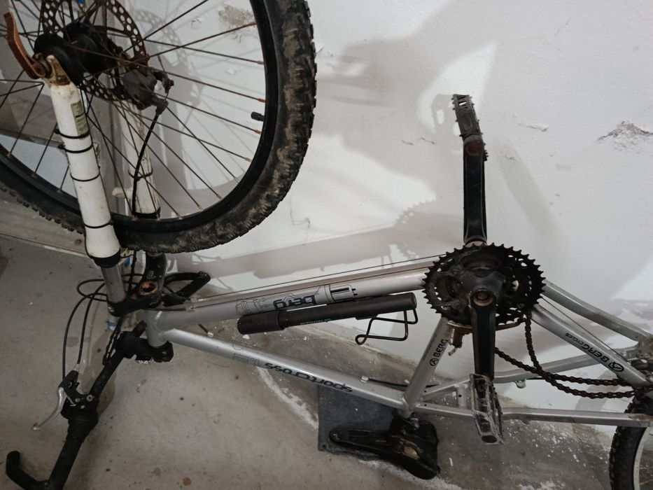 Bicicleta usada !precisa de nova câmera de ar