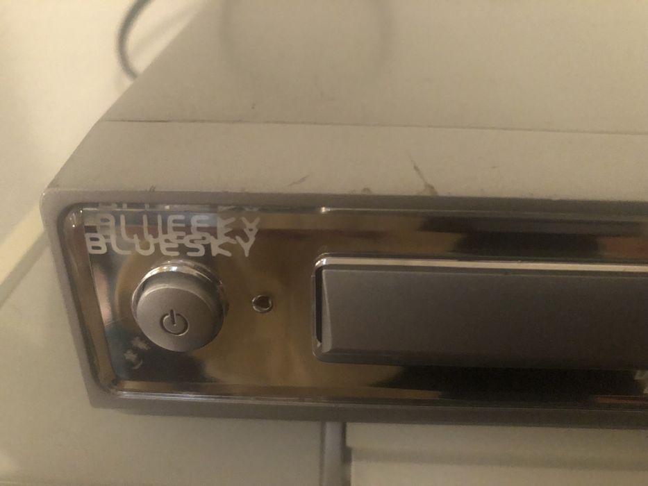 Aparelho de DVD e comando