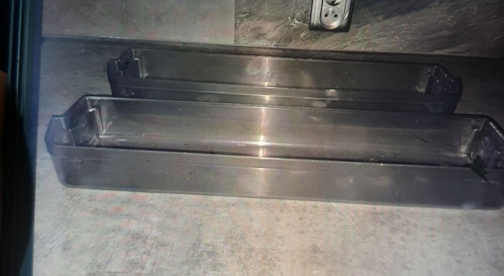 Boczna półka balkonik do lodówki Polar