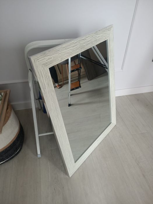 Lustro białe jak nowe