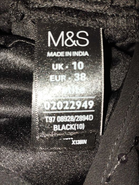 Комбінезон, прикрашений паєтками