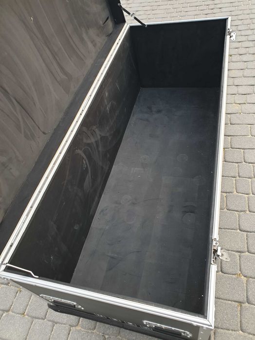 Case duża skrzynia transportowa na oświetlenie kable instrumenty