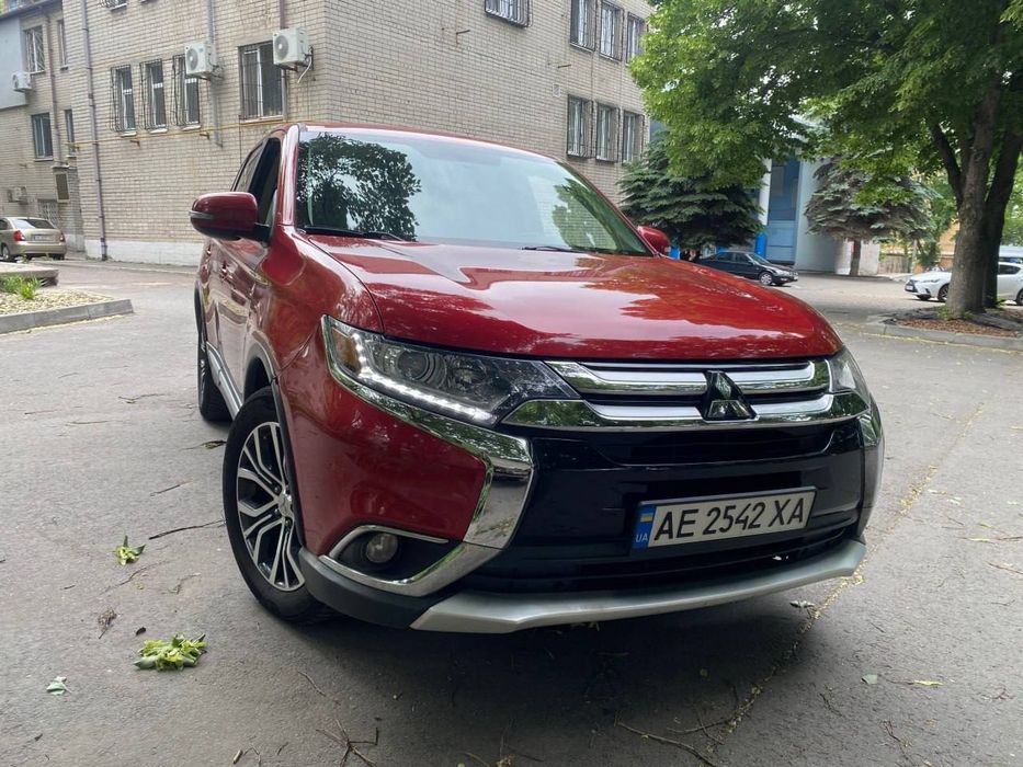 Mitsubishi Outlander 3 SE 2.4