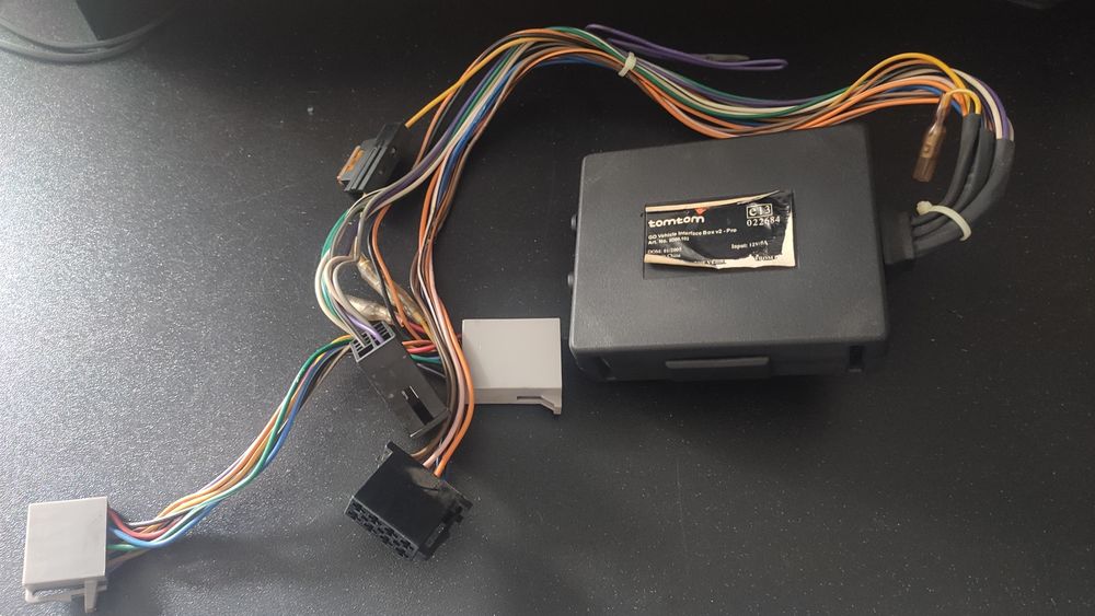 TomTom go vehicle interface box V2 pro