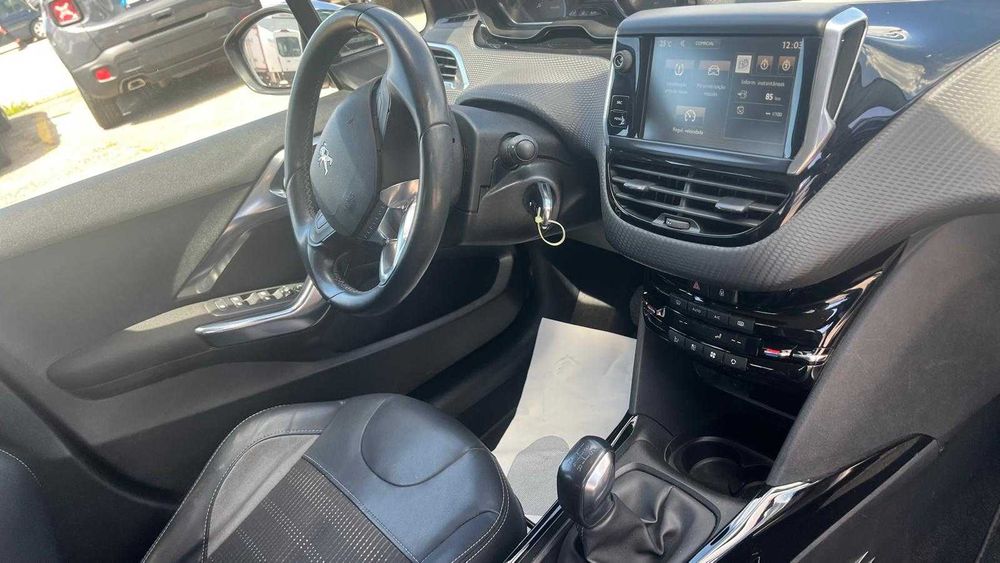 Peugeot 2008 1.2 PureTech (2016) – Com garantia