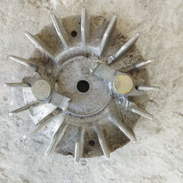 Магнето Маховик бензокоси Husqvarna 235 R (5037906-01)