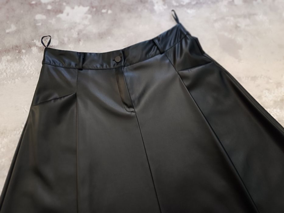 Спідниця шкіряна розмір 46
