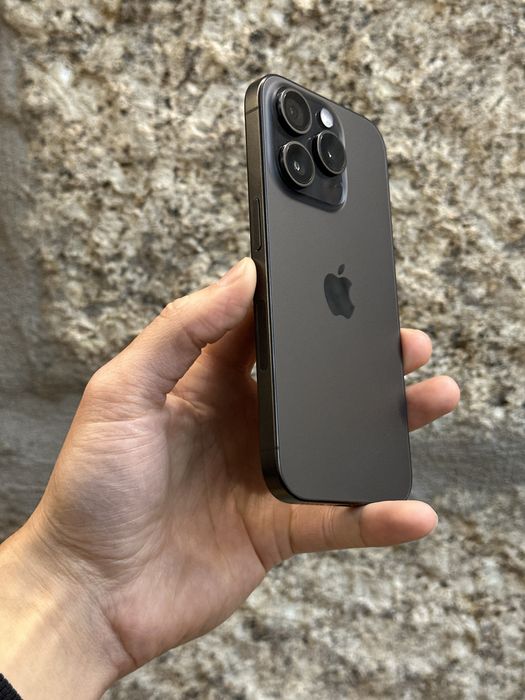 IPhone 15 Pro 256Gb usado, em estado como novo