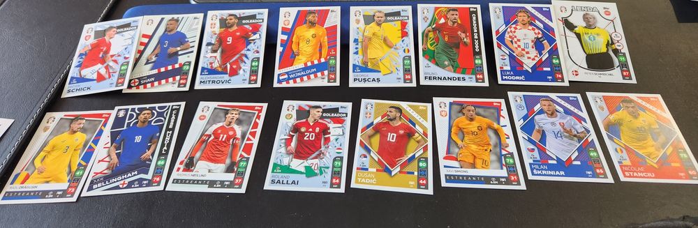 Quero Euro 2024 Tops e troco por meus repetidos ou outras colecções