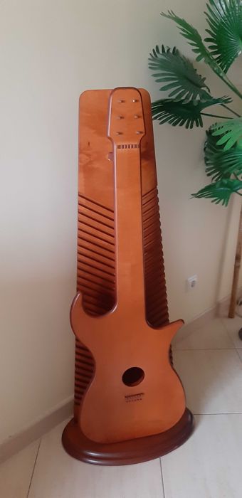 Porta Cds em Viola
