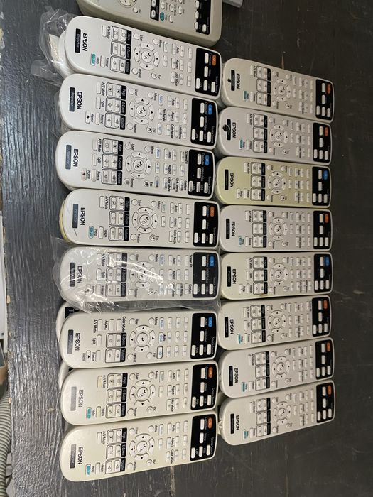 Пульт дистанційного керування Epson для проекторів