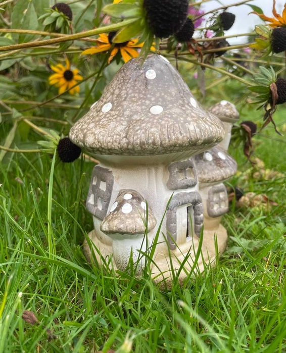 Садова фігурка «Грибний будиночок»