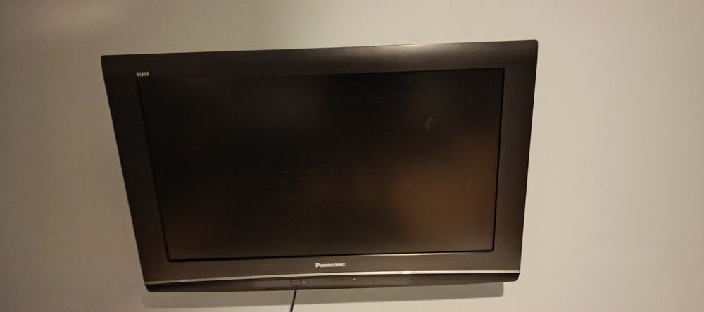 Tv  Panasonic  "32"