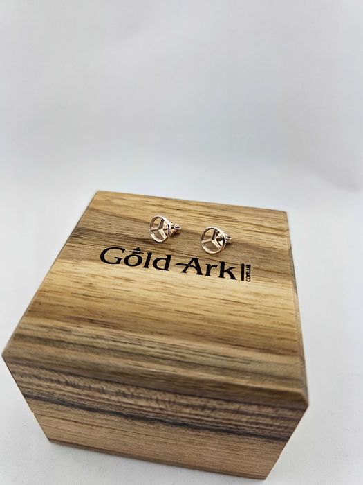 Пусети Мерседес 585