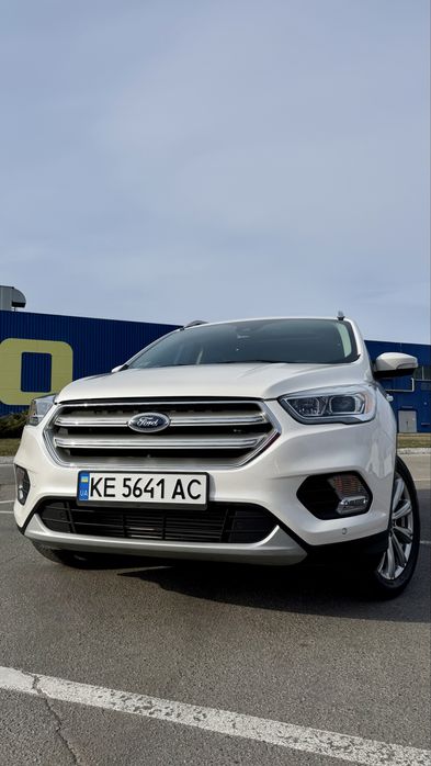 Продам Ford Escape 2016 III покоління (FL) • 2.0 EcoBoost AT (245 k.c) 4WD • Titanium
