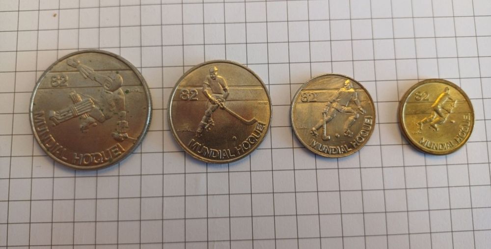 Lote de 56 moedas diversas