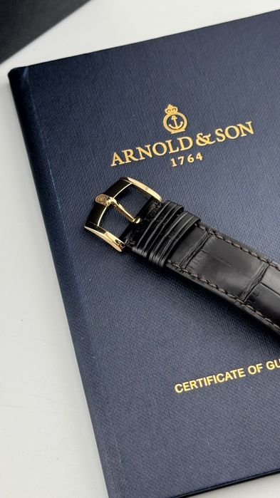 Годиник Arnold & Son 18K Rose Gold