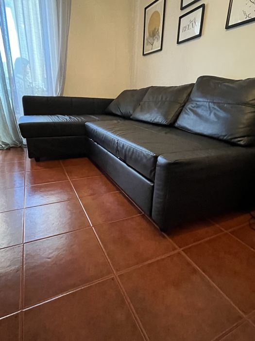 Sofá preto Friheten