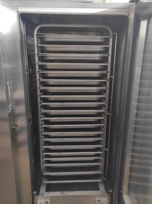 Пароконвектомат. Пароконвектомат CM 202. Rational. CM 202