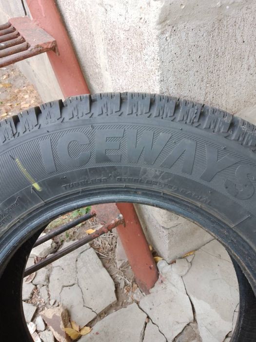 Продам зимову резину Lassa ICEWAYS Турция