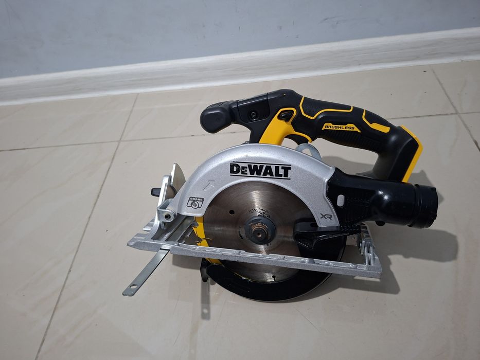 Пила дискова акумуляторна безщіткова DeWALT DCS565